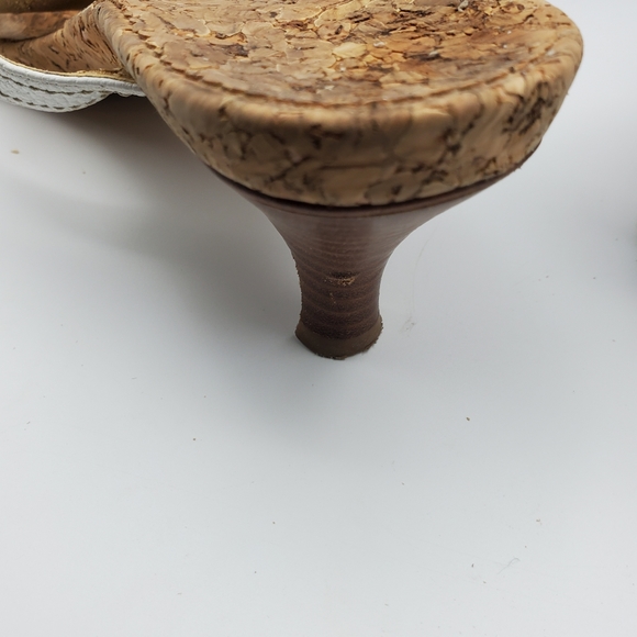 Stuart Weitzman White Thong Sandals 7.5 - Picture 8 of 12